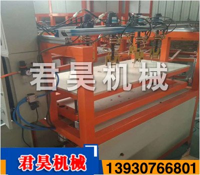 全自動(dòng)數(shù)控泡沫切割機(jī)